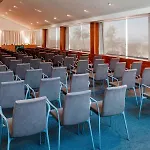 Ac By Marriott Отель Генуя